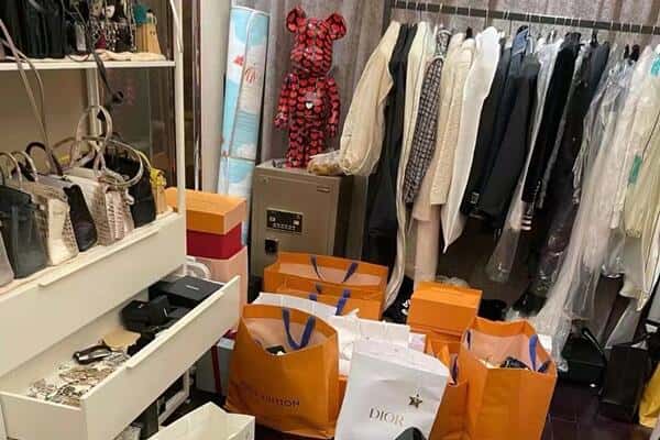 青河县回收一线品牌衣服